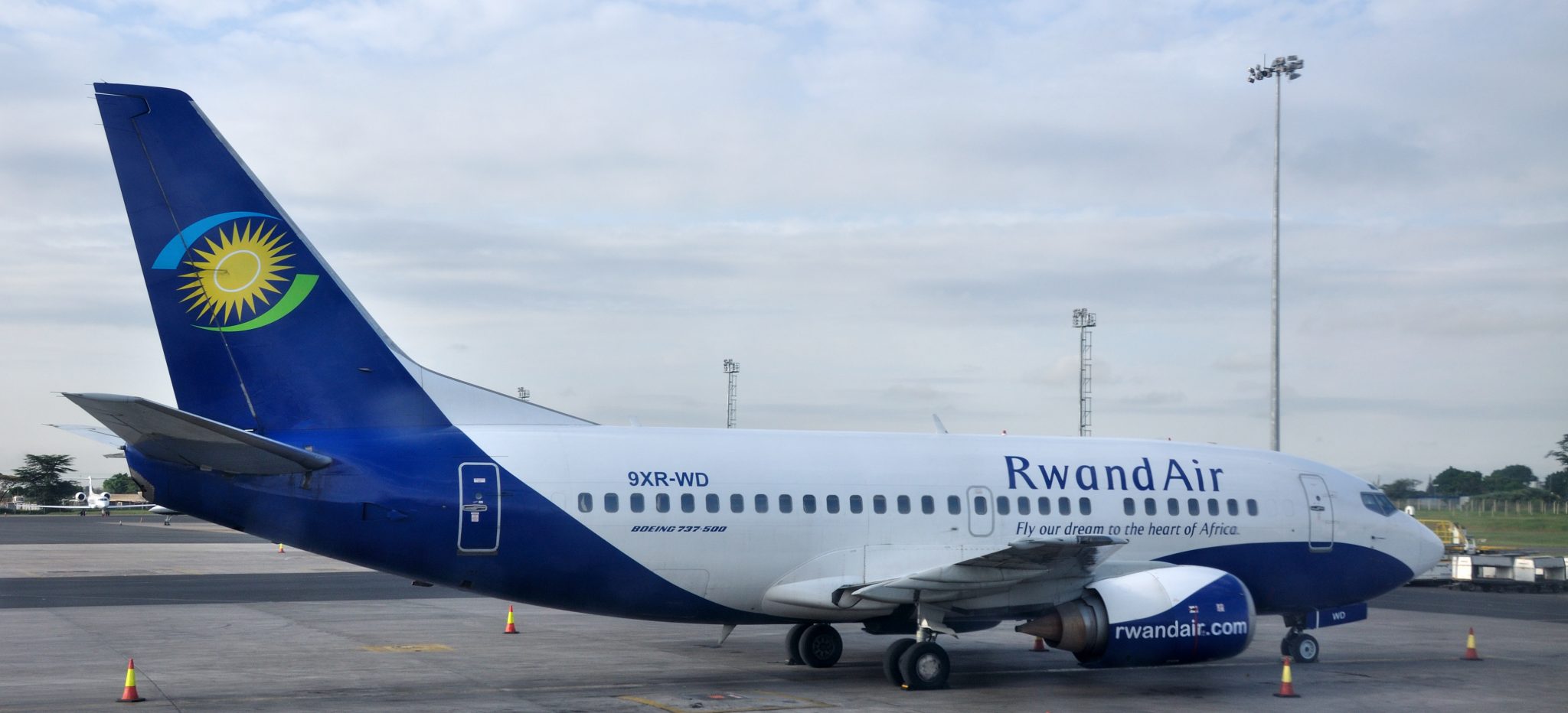 rwandair-opts-for-trax-emro